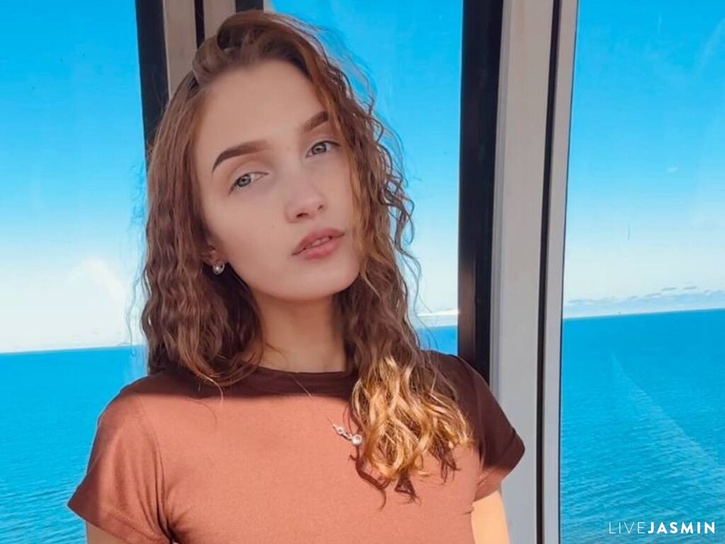 Live cam model AlbinaFichtner