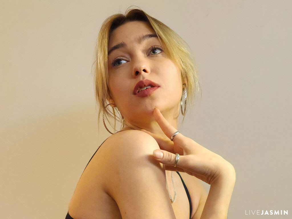 Live cam model AlysiaBennet
