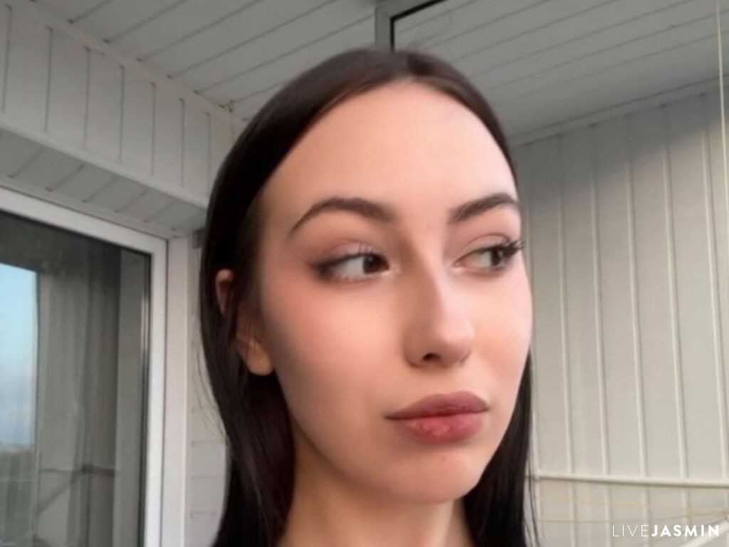 Live cam model EllyMcdaniel