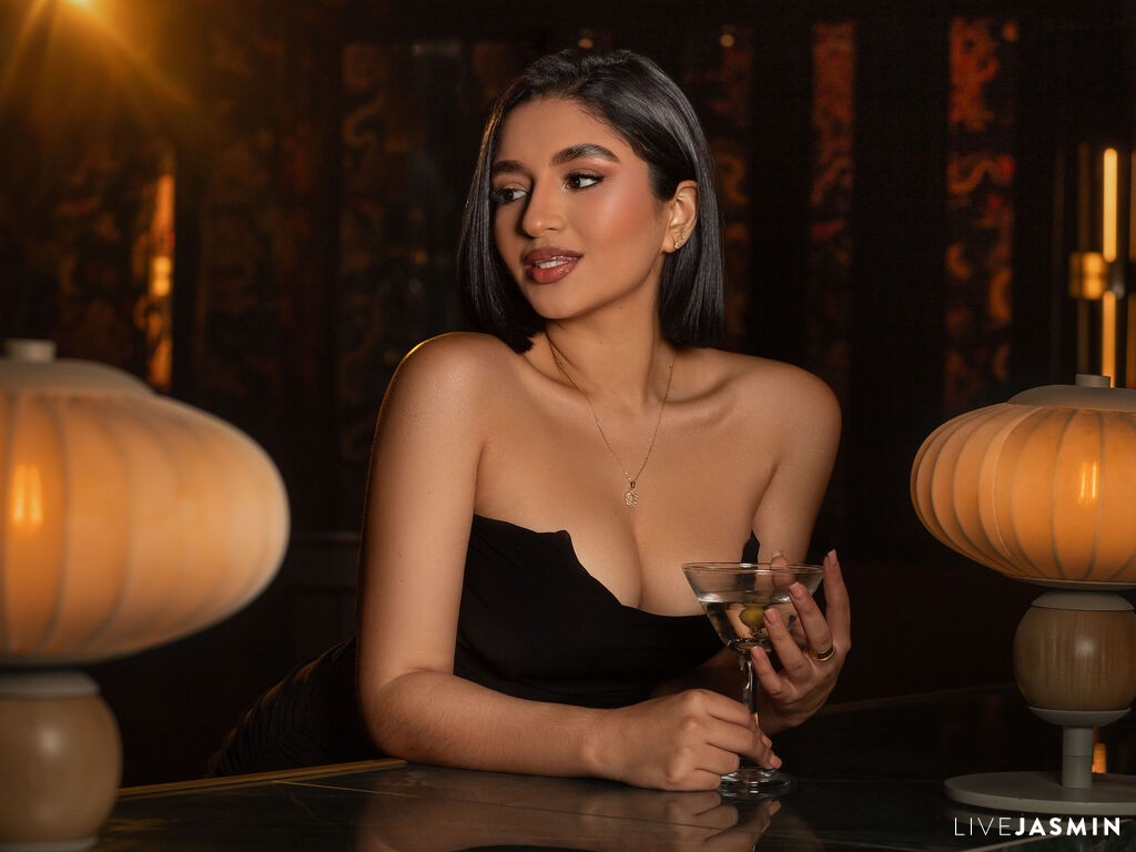 GenesisGarcia online now