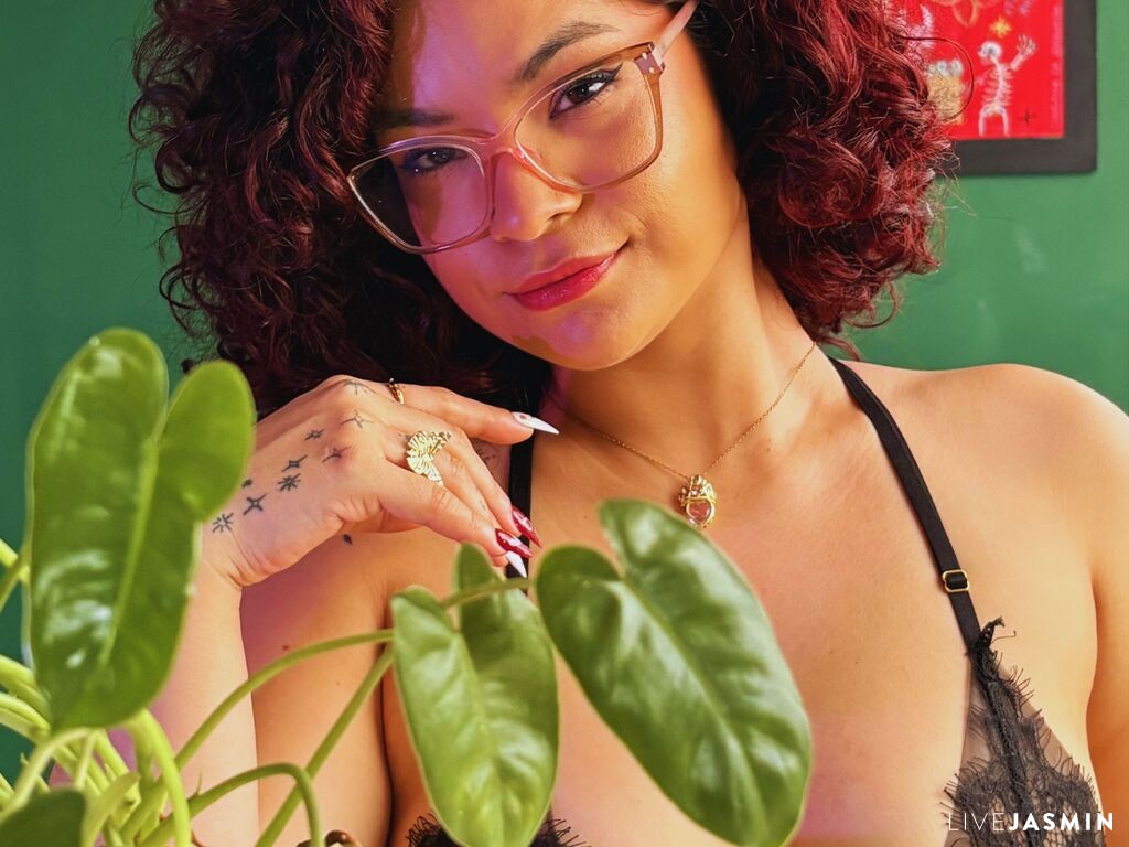 Live cam model KasiaHill