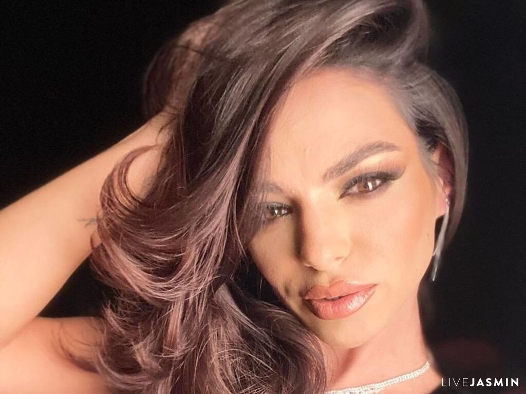 Live cam model Lizzie
