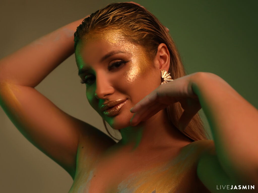 Watch MaddieVixen live now