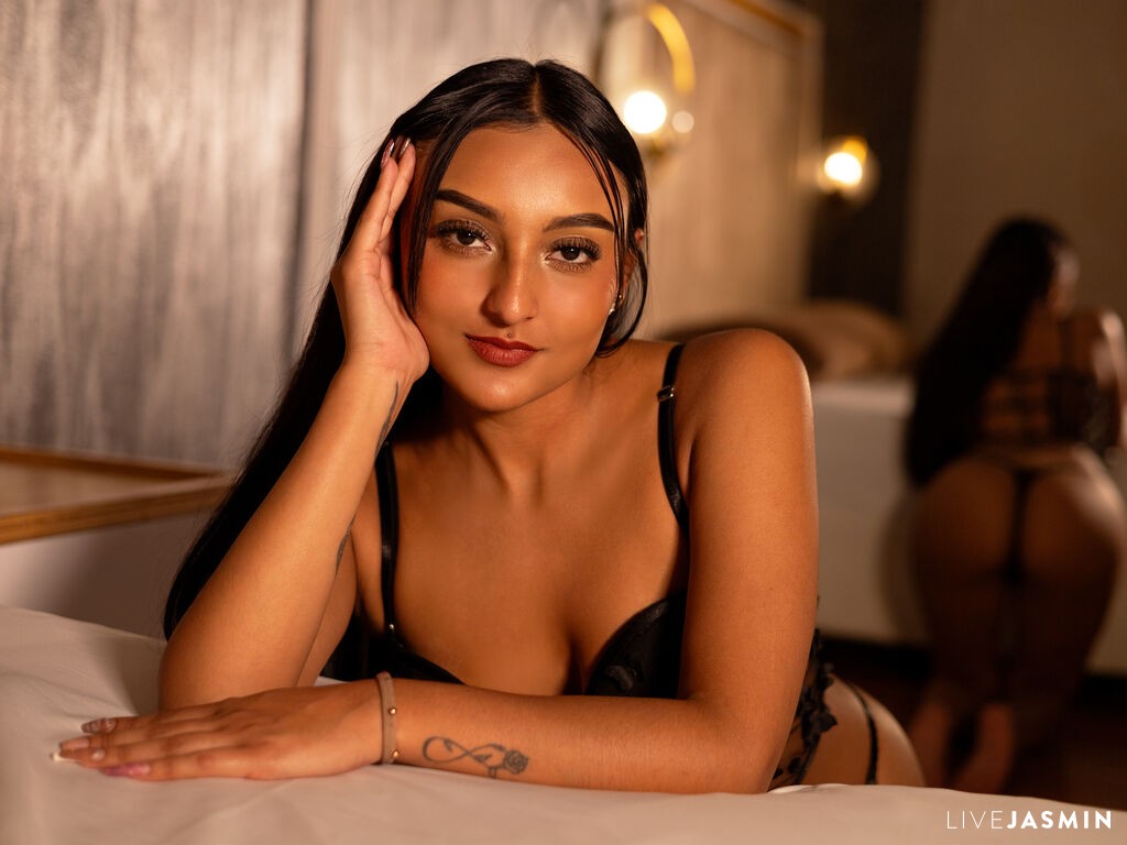 Featured live cam profile for MelodyBetancourt