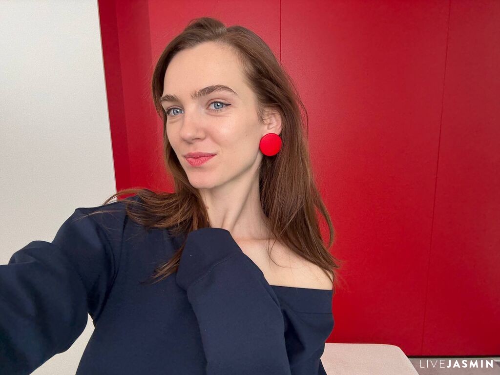 Live cam profile for RubyMoore