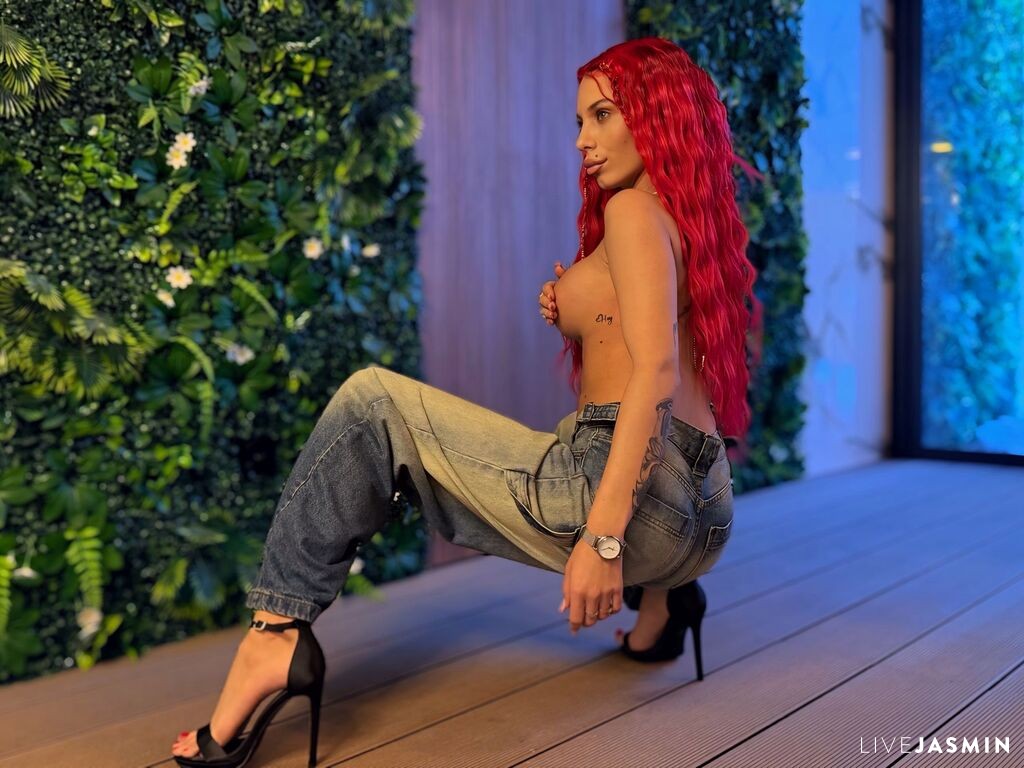 Live cam model SunnyBlair