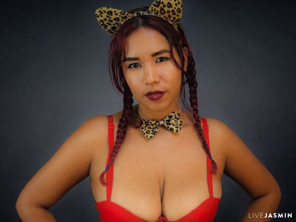 TeynaCruz online now