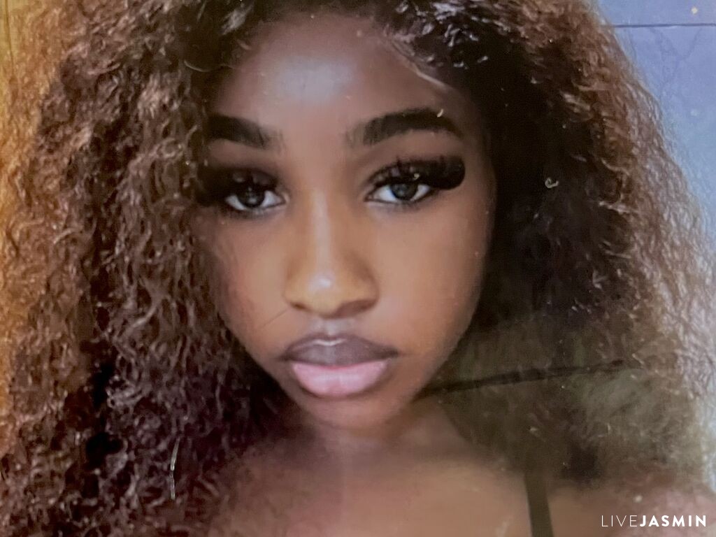 Live cam model TimaMoonsby